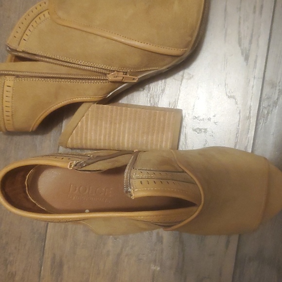 NWOT Dolce by Mojo Moxy shoes - Picture 3 of 4